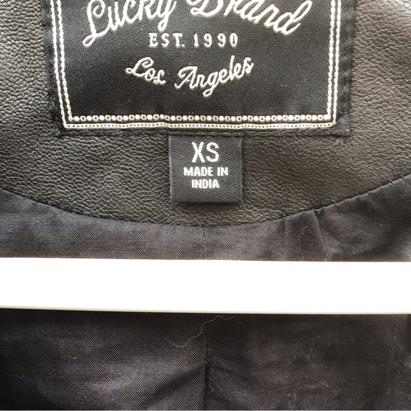 Lucky brand cropped leather blazer.  W XS - Picture 7 of 8